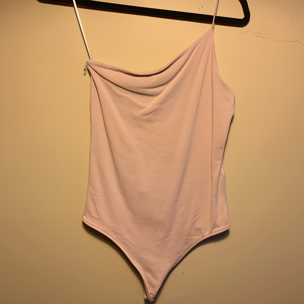 Aritzia Babaton bodysuit